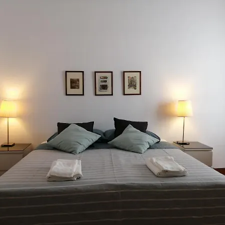 A In & Suites Guest house *